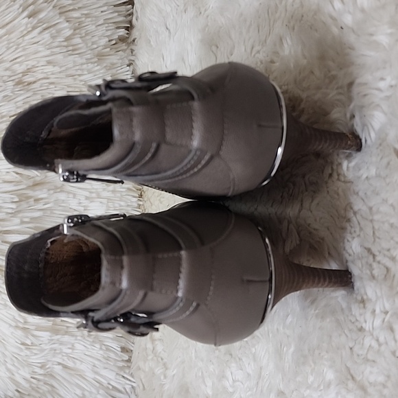 COACH BOOTIES - Picture 9 of 12